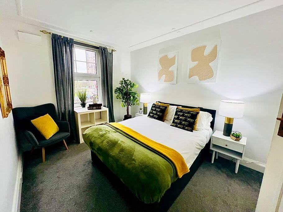 Meadows Court - Wyndale Living - Mansion Style